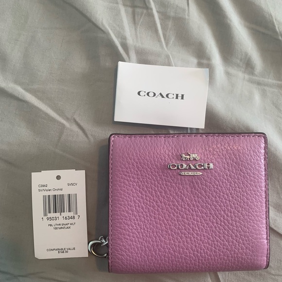 Coach Handbags - 💚Coach wallet